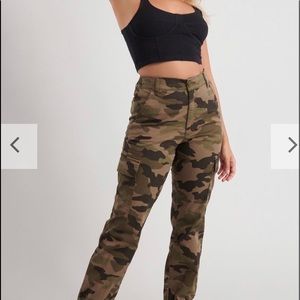 Worn once -ladies Garage Camo 00 Cotton Pants